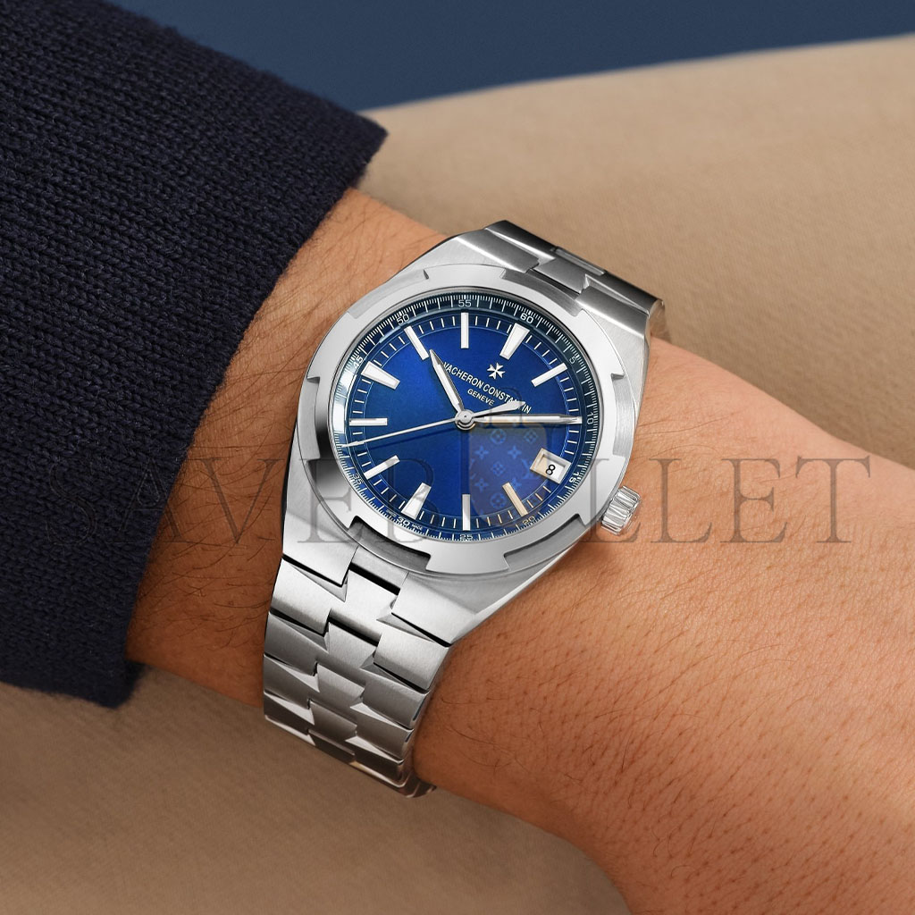 VACHERON CONSTANTIN OVERSEAS SELF-WINDING 41 MM WATCH 4520V/210A-B128 VACHERON CONSTANTIN OVERSEAS SELF-WINDING 41 MM WATCH 4520V/210A-B128